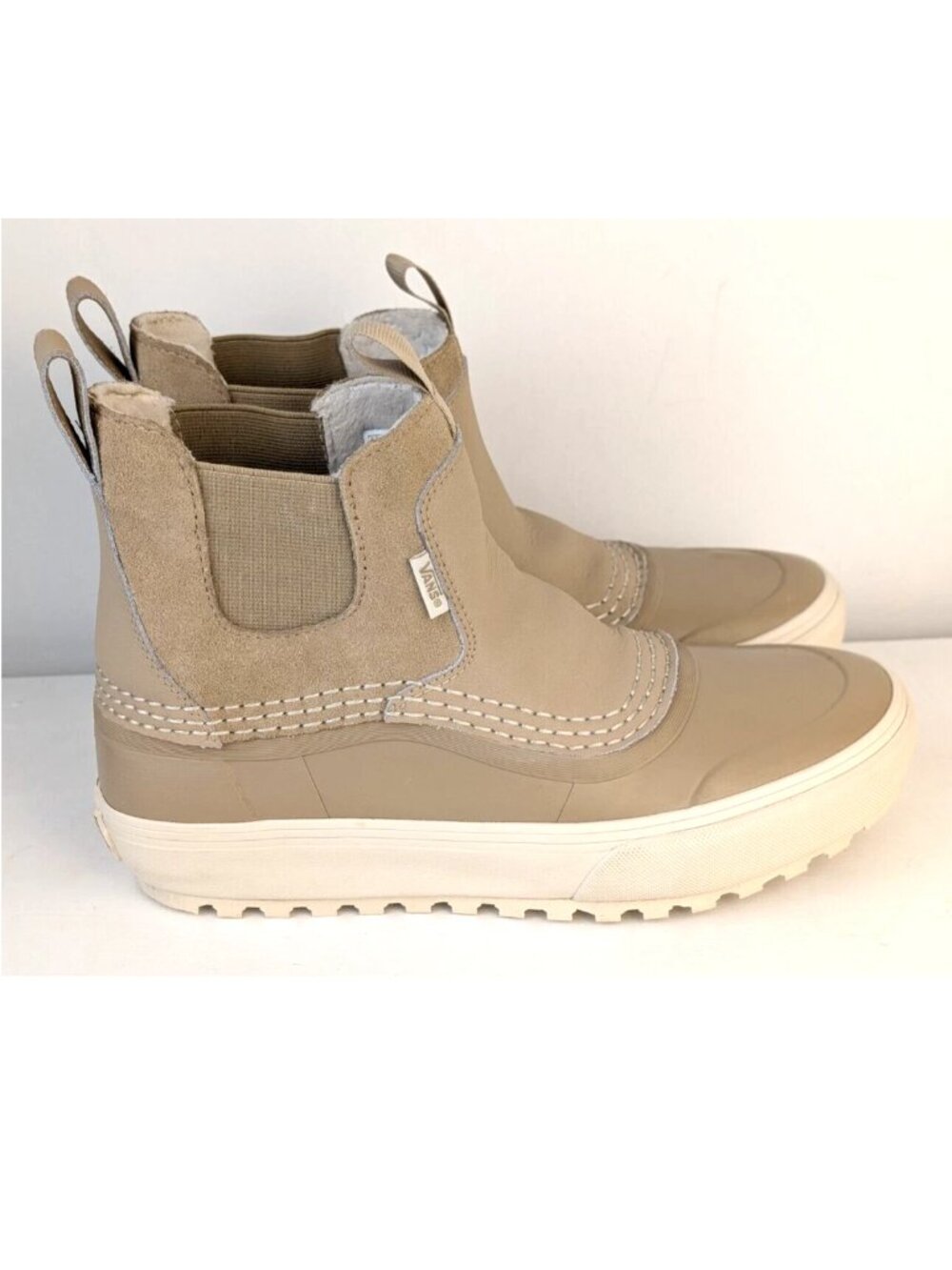 Men's 9 Women's 10.5 - Vans MTE Standard Mid Chelsea Waterproof Boots - Beige